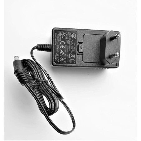 SNOM 00004570 10W Power Adapter/Inverter Indoor, Black, PSU For All The Snom Desk Telephones, Suitable for EU/UK&AU plug *(pleas