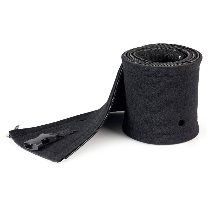 StarTech 40in (1m) Neoprene Cable Management Sleeve with Zipper & Buckle - 1.2in (3cm) Diameter -